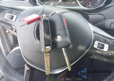 2016 Volkswagen Jetta Hybrid Sel Premium from USA, damaged, VIN 3VW637AJ9GM418529